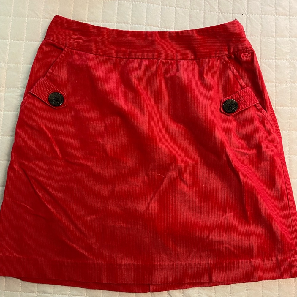 Vineyard Vines Red Corduroy Skirt, buttons, pockets, detailing, Womens Medium